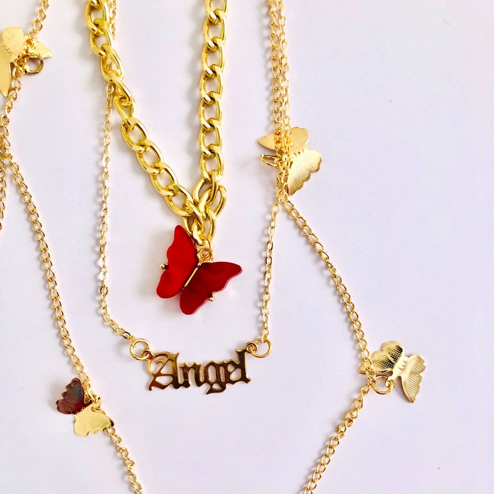 BUTTERFLY NECKLACE